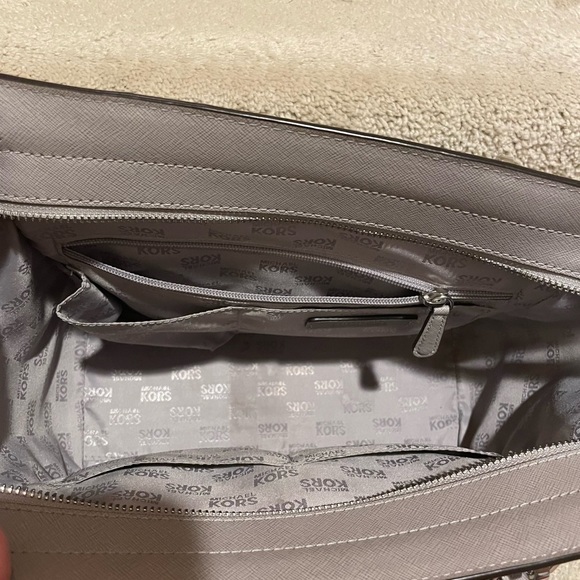 Michael Kors Tina Pearl Grey Top Zip Satchel - Picture 5 of 8